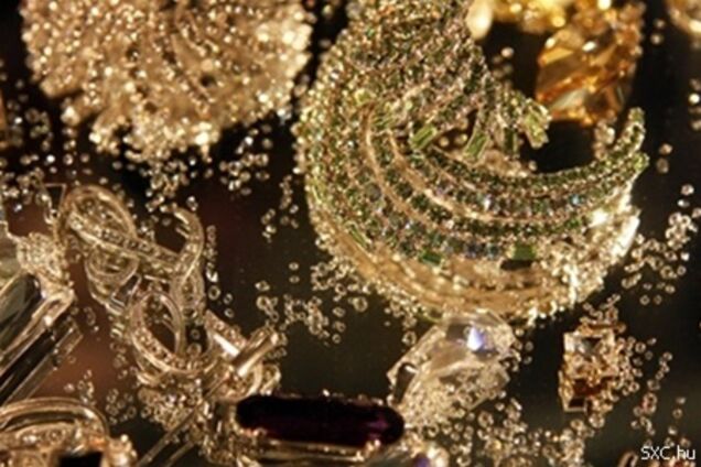 Неизвестные похитили в Каннах драгоценности на сумму более $1 млн