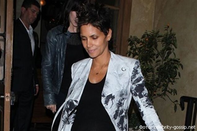 Холли Берри о беременности: я думала, у меня камни в почках