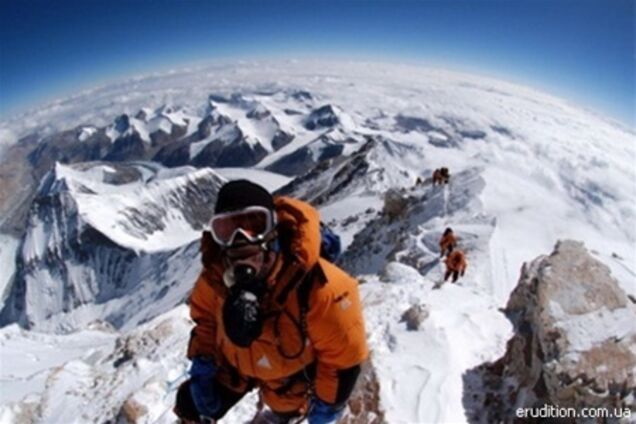 Британец сделал видеозвонок с вершины Эвереста