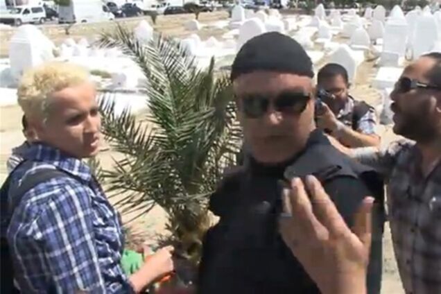 Активистку FEMEN арестовали за оскорбление исламистов