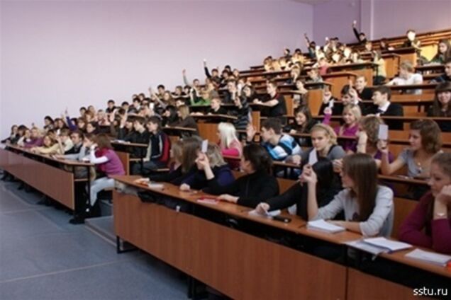 Цены на высшее образование в Украине впервые не повысились