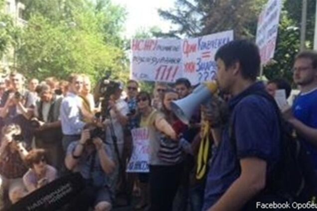 МВД не знает, где Вадик Румын, напавший на журналистов