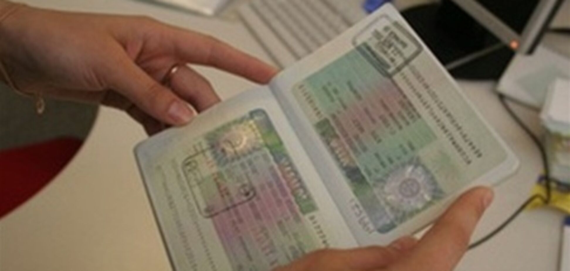 Испания выдаст вид на жительство иностранцам, купившим недвижимость