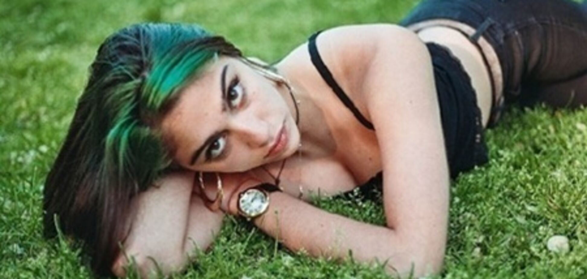 Дочь Мадонны выкрасила волосы в зеленый цвет. Фото