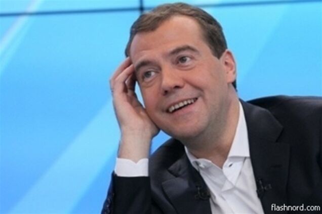 Медведева не задевает имя 'Димон'