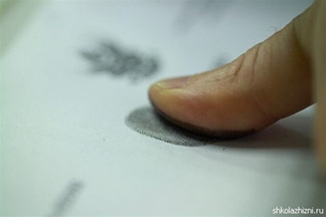 Для виїзду з США доведеться здавати відбитки пальців