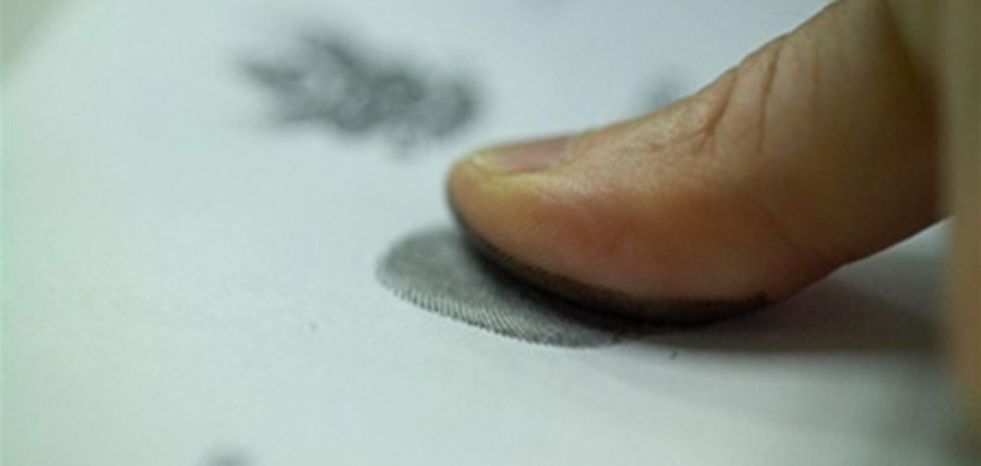 Для виїзду з США доведеться здавати відбитки пальців