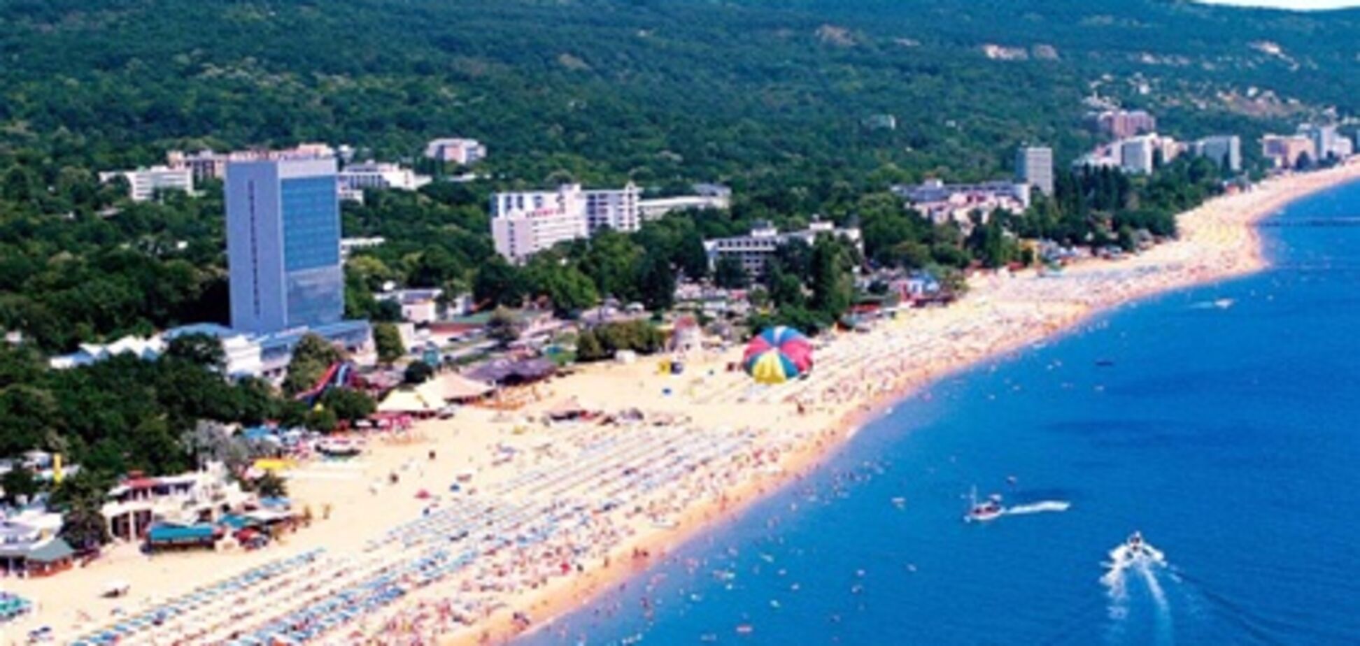 Болгария начнет выдавать украинцам многоразовые визы