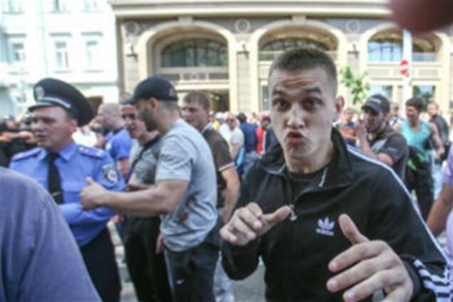 Вадику Румыну изменили статью на 'хулиганство'