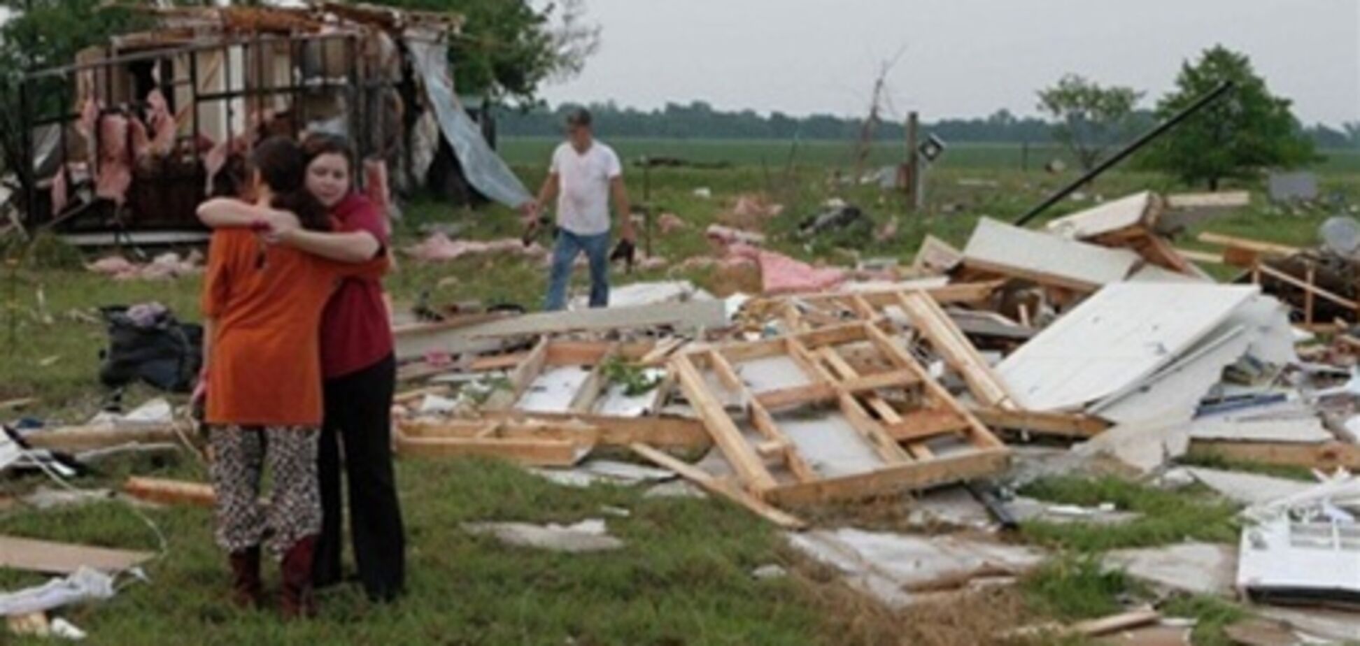 Число жертв торнадо в Оклахоме превысило 90 человек