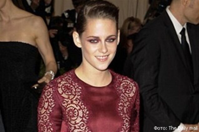 Стюарт переживает разрыв с Паттинсоном у Свифт