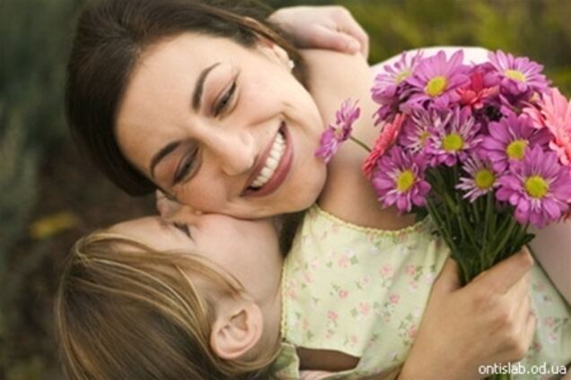 Раде предлагают объявить День матери госпраздником