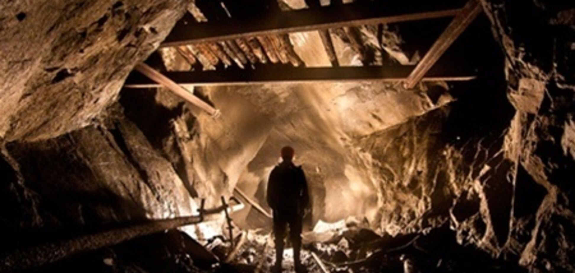 На Днепропетровщине два электрослесаря погибли в шахте
