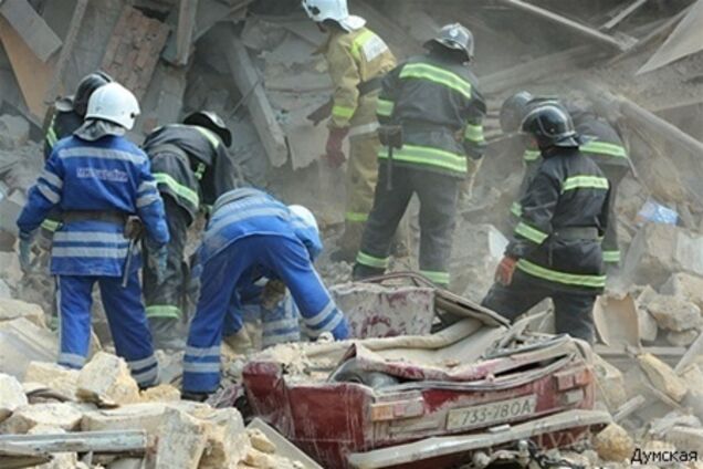 В Одессе из-под завалов дома освободили двух человек