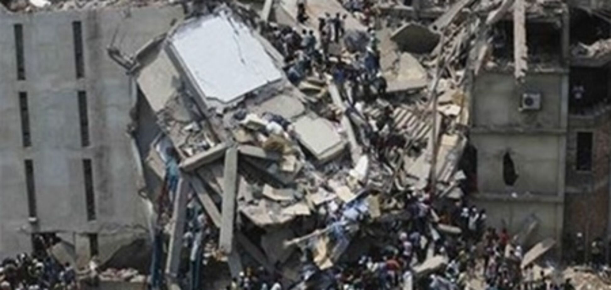 Названы официальные причины обрушения здания в Бангладеш