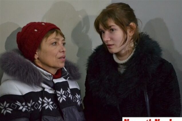 Мама Саши Поповой о смерти 17-летней харьковчанки: истории никого не учат