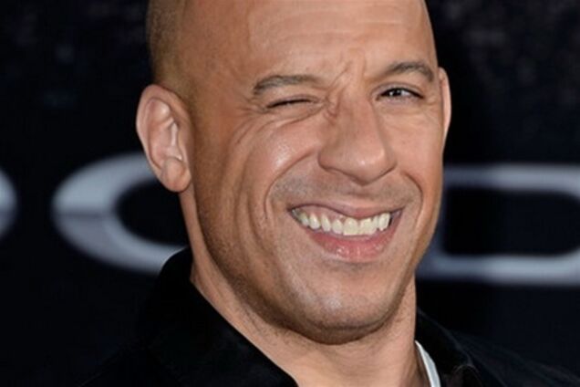 'Форсаж 6' в Голливуде: Мишель Родригес пытается справиться с платьем