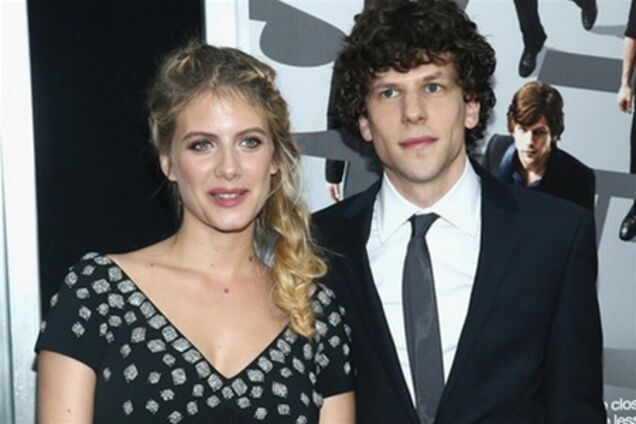 'Иллюзия обмана': фокусники-грабители на премьере