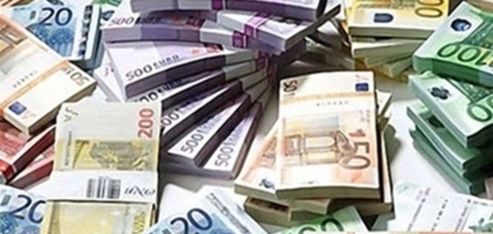 Евро вырос на межбанке, 24 мая 2013