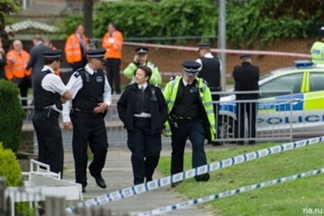 В СМИ появилось видео схватки террористов с британскими полицейскими