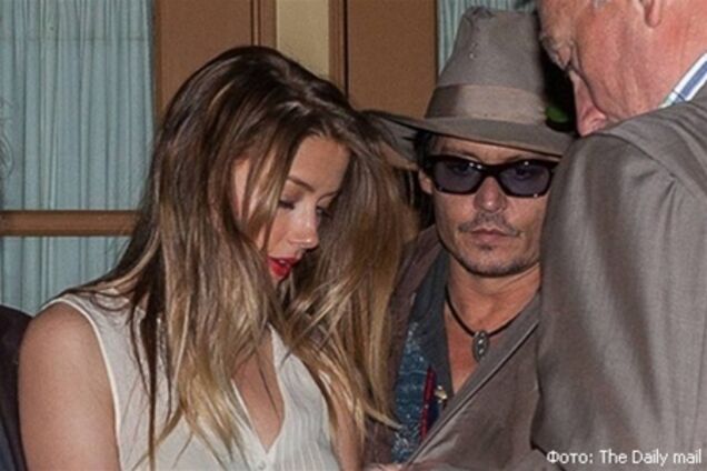 Джонни Депп познакомил Эмбер Херд с друзьями