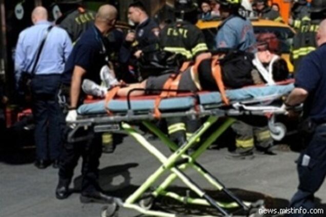 В США автобус врезался в фуру: 18 пострадавших 