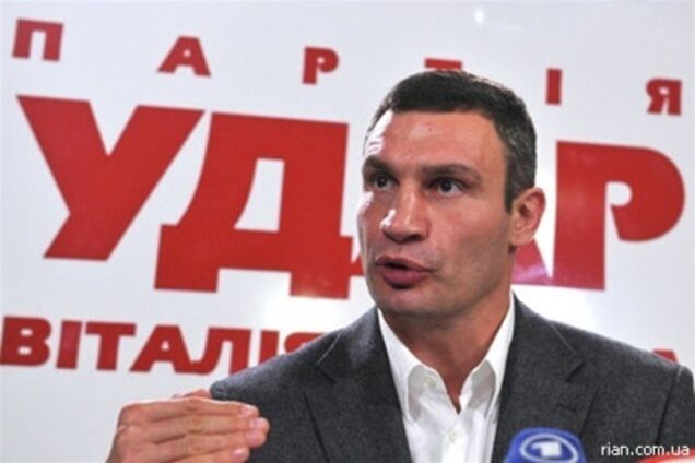 Калетник: дивно, що з фракції УДАР ніхто не вийшов