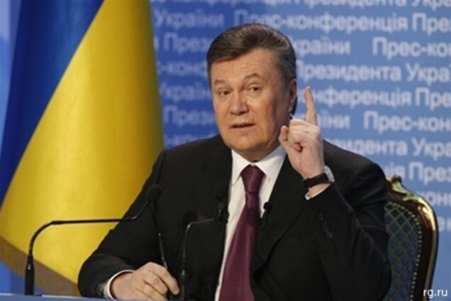 Янукович считает книгу неоценимой инвестицией
