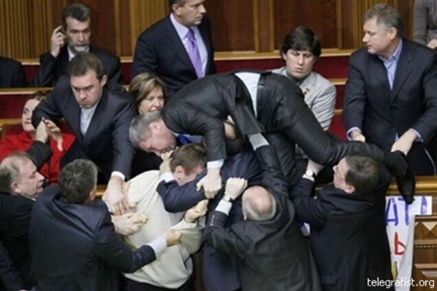 Стрессы нардепов: Мирошниченко сбегает на природу, а Ляшко - к собакам