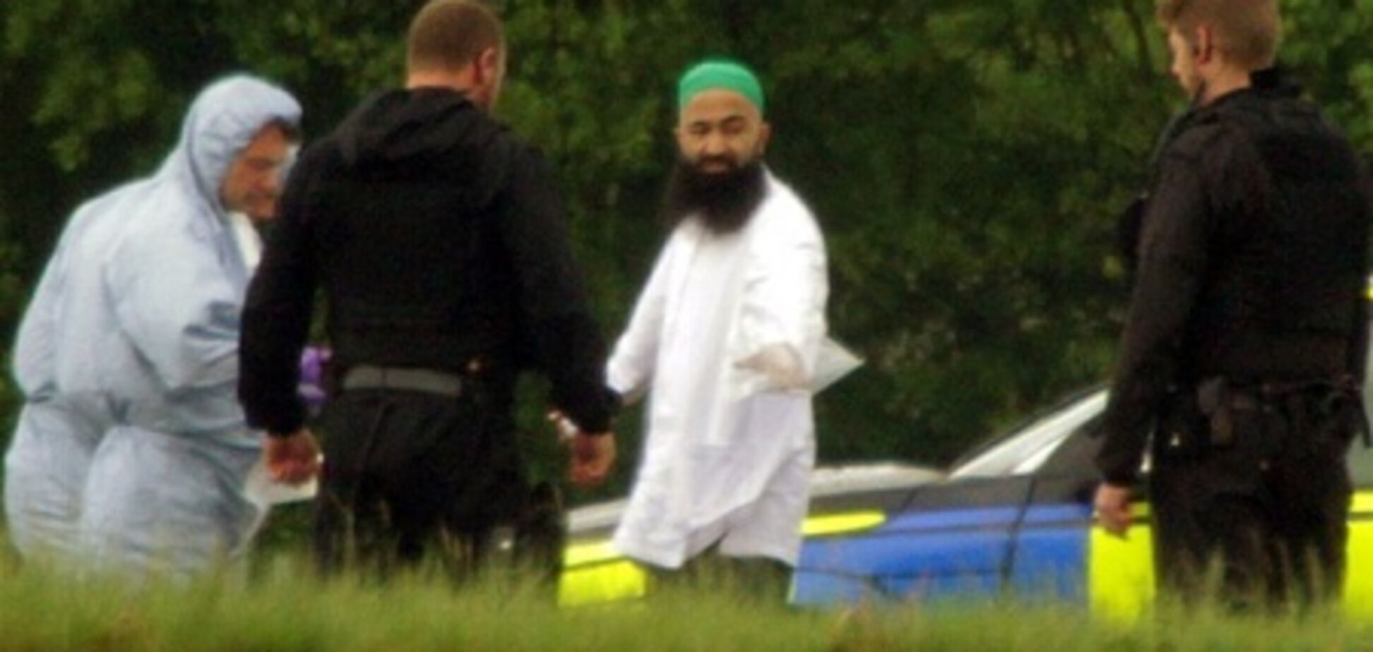 Британцам грозит тюрьма из-за шутки о бомбе в самолете