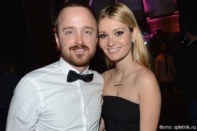 Звезда сериала 'Во все тяжкие' простился с холостой жизнью