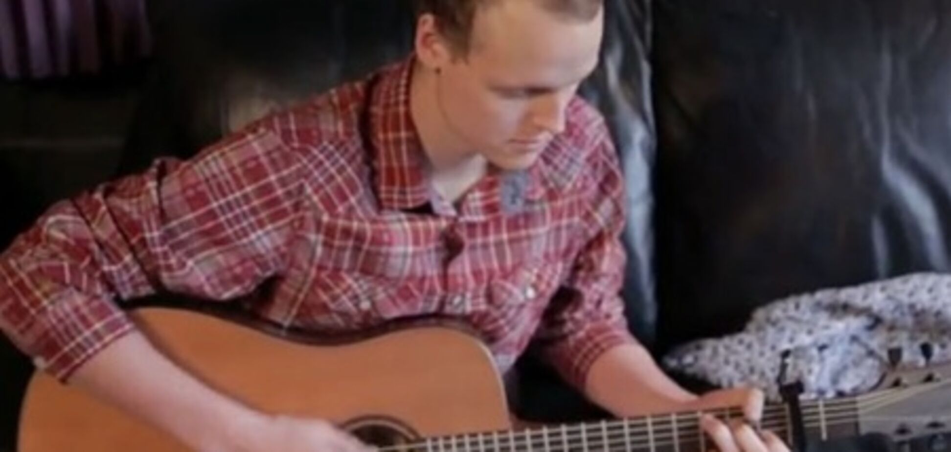 В США от рака скончался музыкант, ставший звездой YouTube