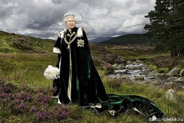 Опубликован эпичный портрет Елизаветы II