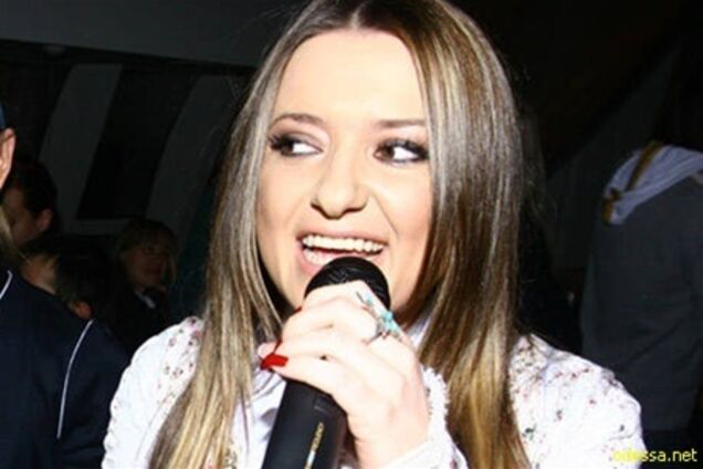 Могилевская показала стриптиз Попову. Видео