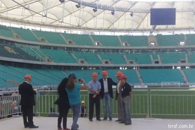 В Бразилии обрушилась часть крыши стадиона ЧМ-2014