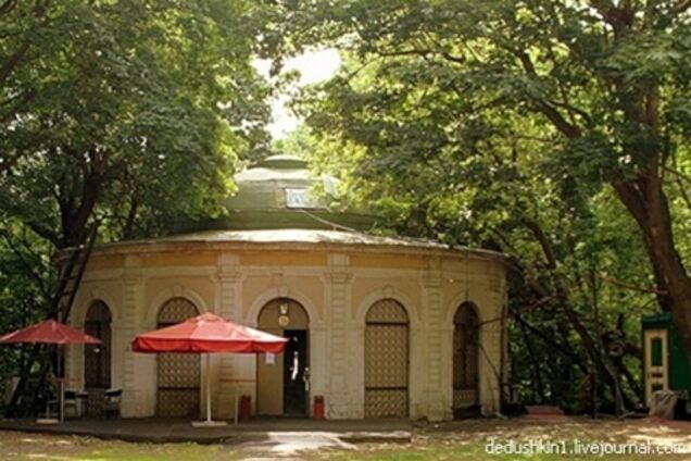 У помещения 'Что? Где? Когда?' в Москве нашли труп девушки