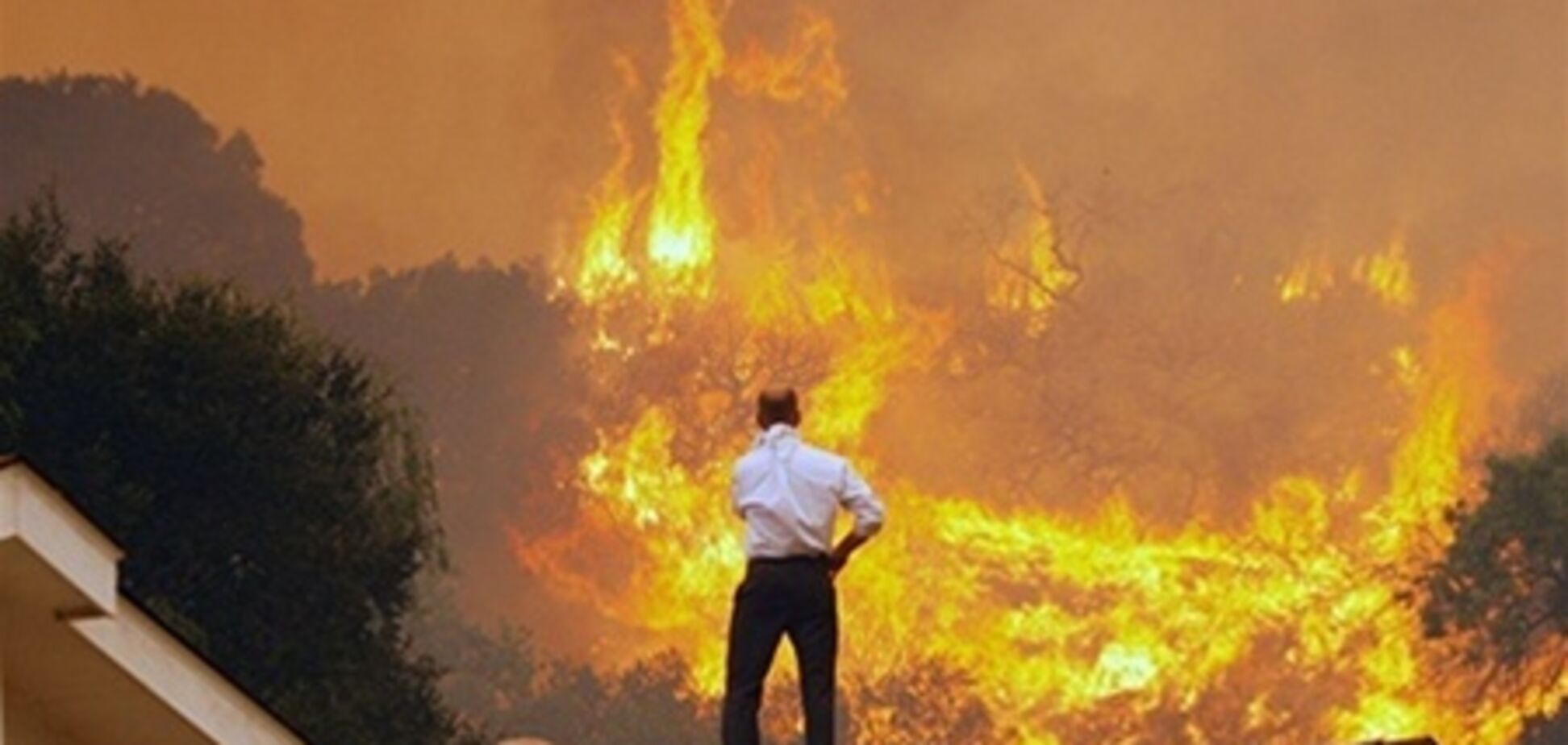В Калифорнии тысяча человек эвакуированы из-за лесных пожаров