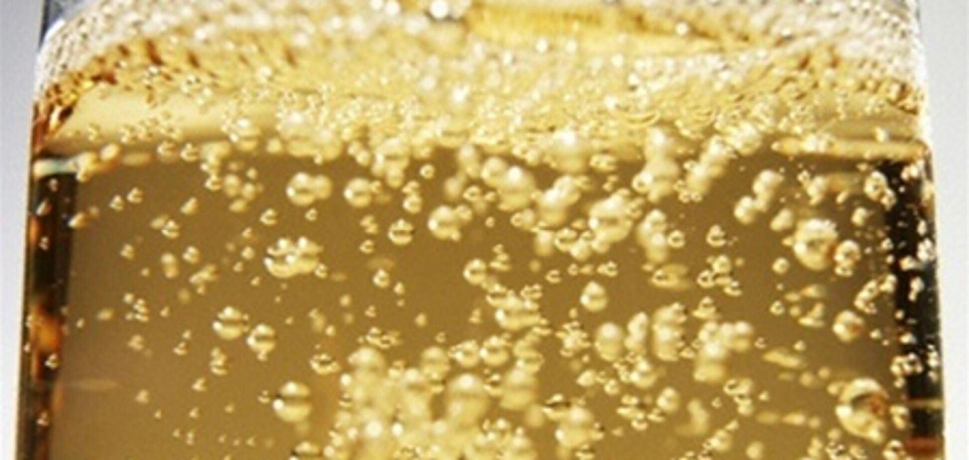 Китай признал право Франции на 'шампанское'