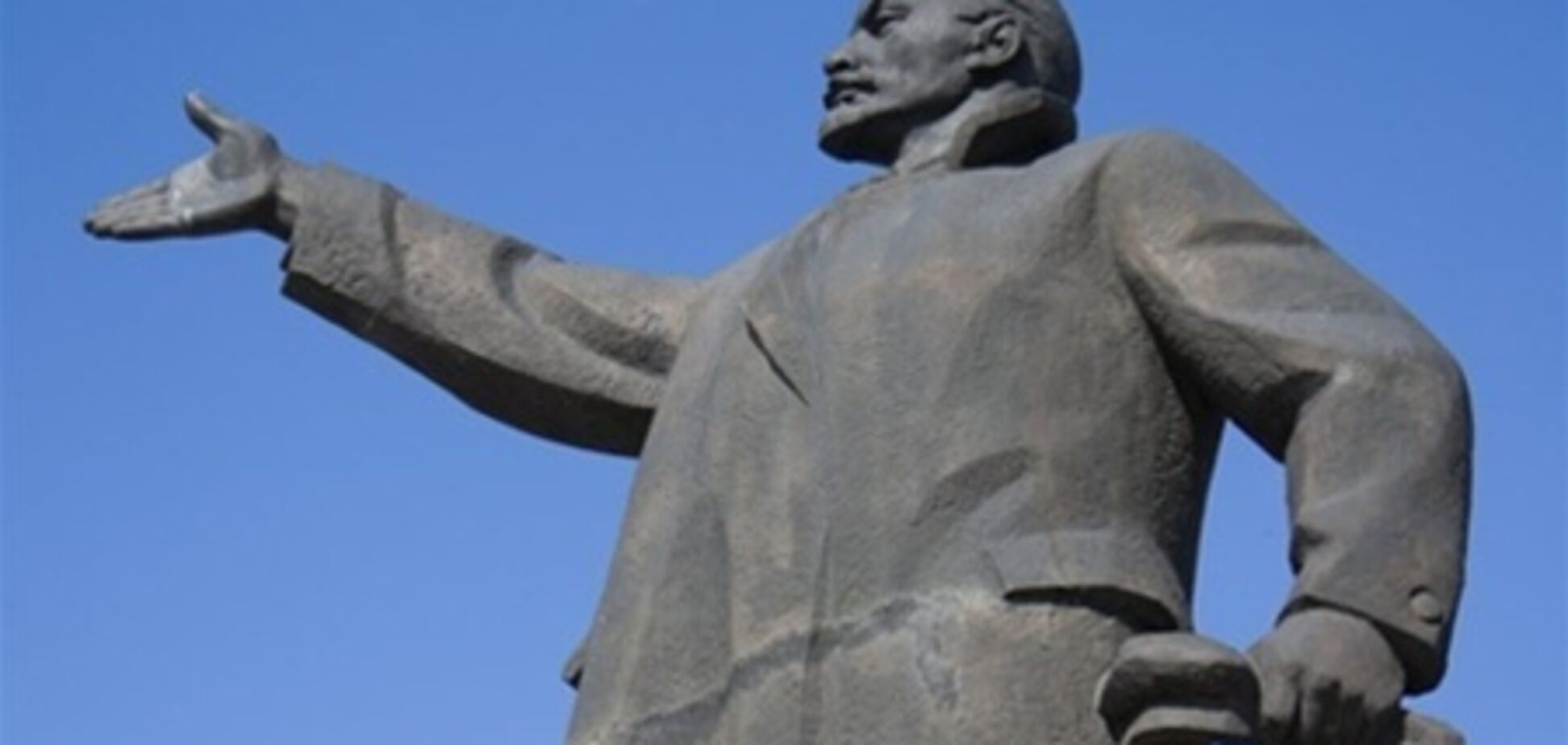 У Сумах міськрада вирішила знести пам'ятники Леніну
