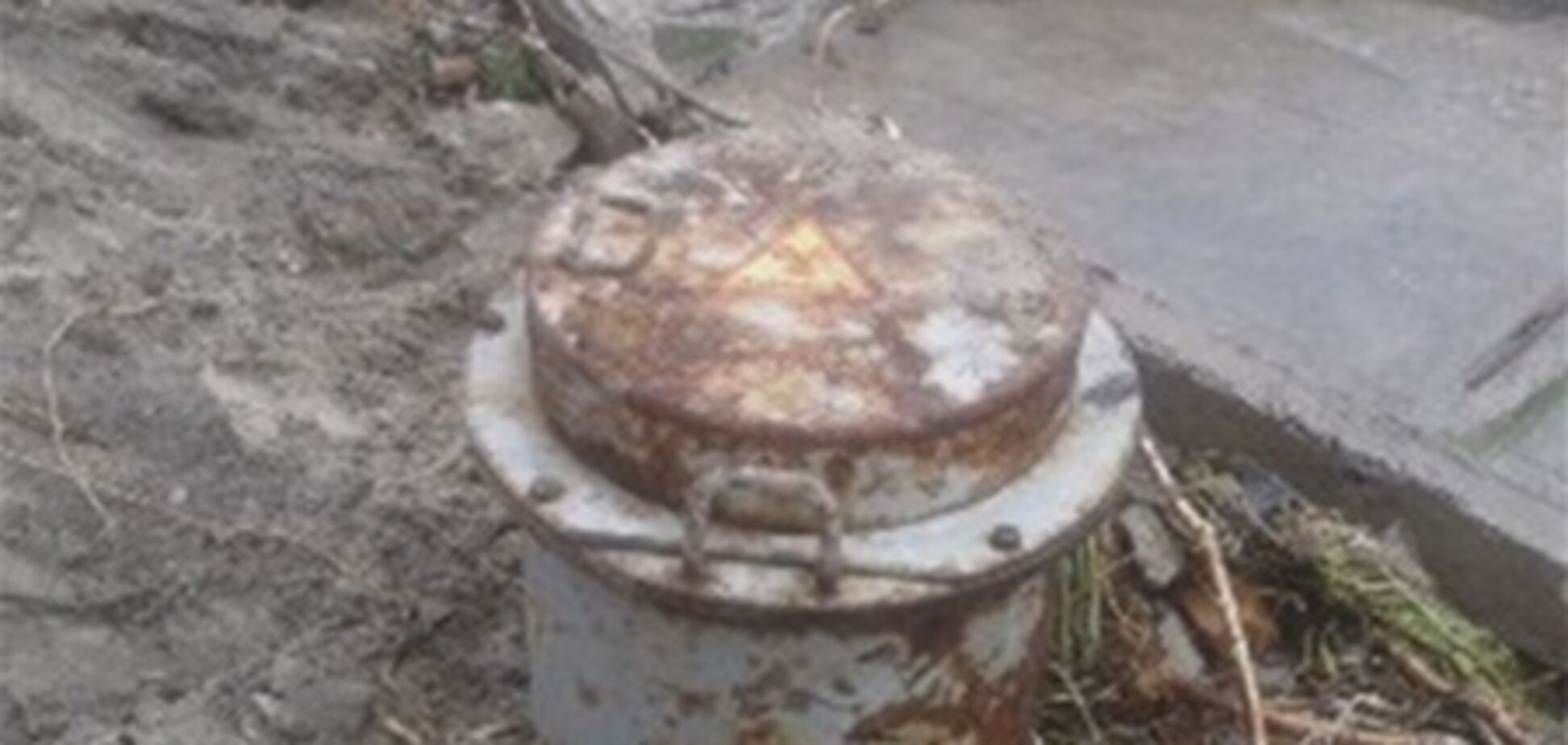 В Черкассах рыбак нашел радиационный контейнер