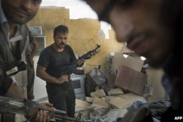 Розкол в сирійських рядах: повстанці засудили опозицію за кордоном