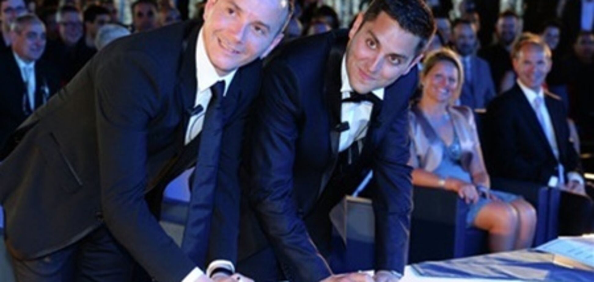 Во Франции заключен первый гей-брак