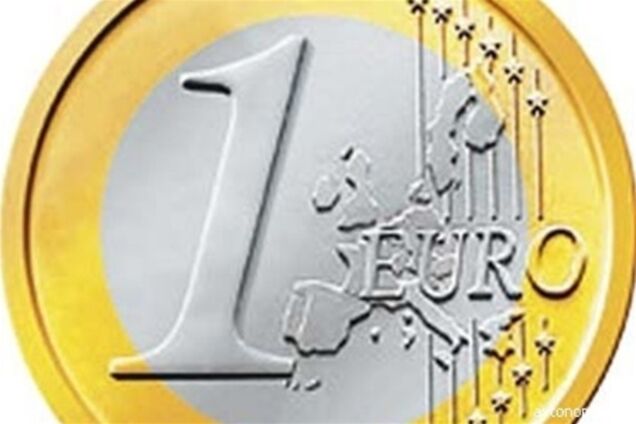 Евро опять упал на межбанке