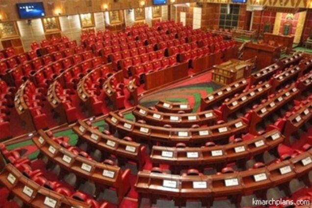 Кенійські депутати підвищили собі зарплату до $ 10 тис.