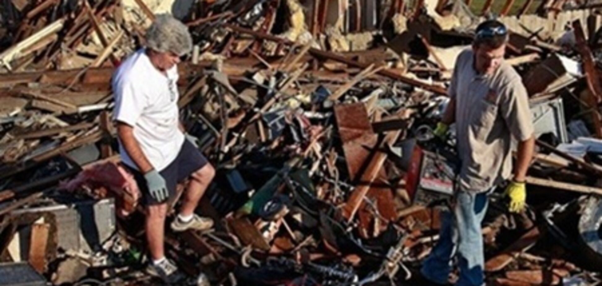 Экстремалы сняли видео в центре торнадо в Оклахоме