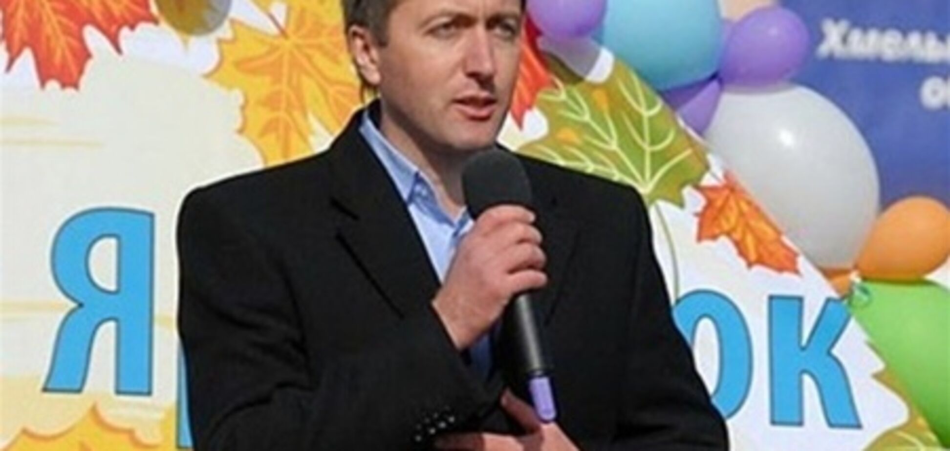 Нардеп, грозивший отп***ть журналиста, получил 9,5 миллионов на ремонт дорог