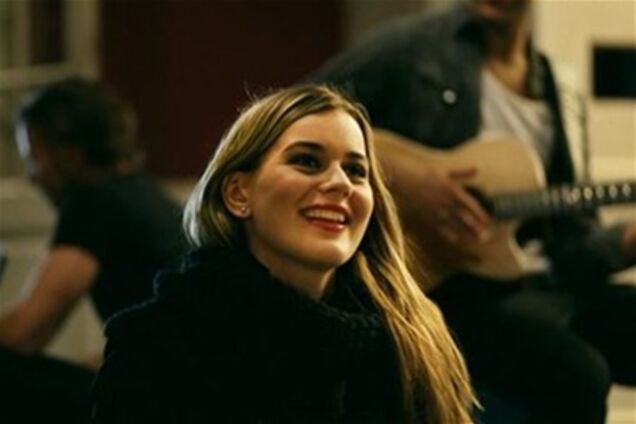 Эммели де Форест - акустическая версия 'Only teardrops'