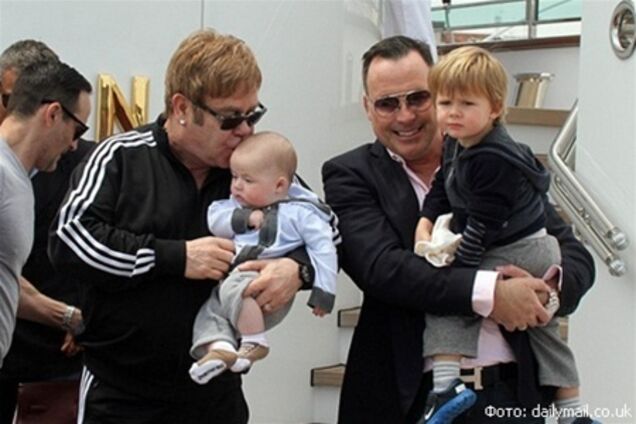 Младший сын Элтона Джона впервые увидел Венецию