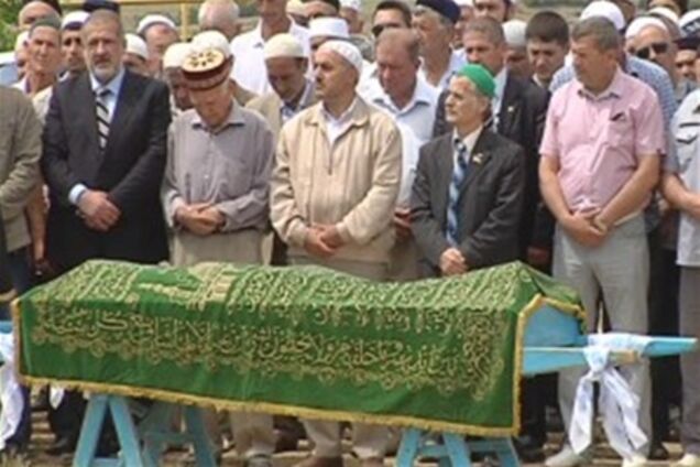 Меджліс: Джемілєва приїхати на похорон раніше попросила матір едемовому