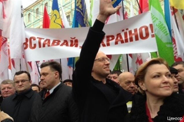 Яценюк розповів, навіщо опозиція їде з 'повстанням' в Донецьк